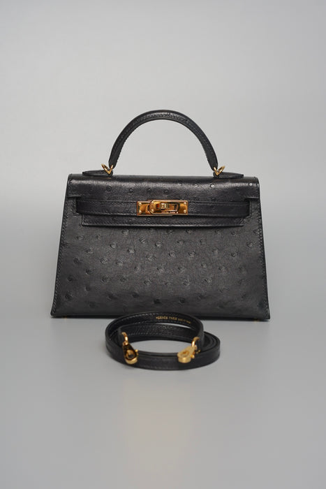 Hermes Kelly 20 in Black Ostrich Ghw