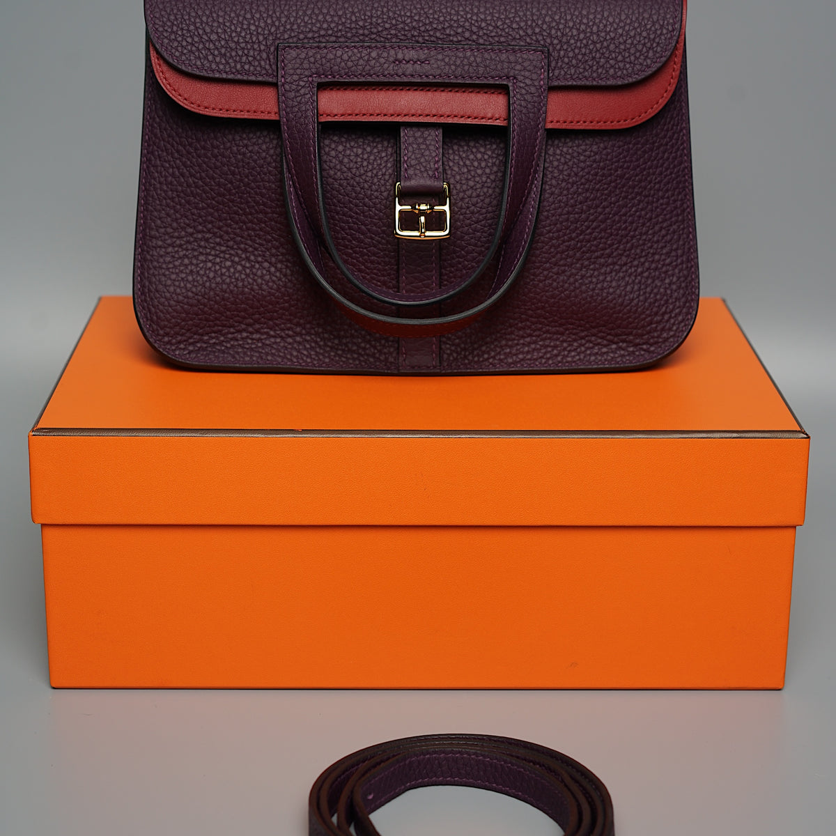 Hermes Halzan 25 Verso in Cassis / Rouge Grenat Ghw– ORANGEPORTER
