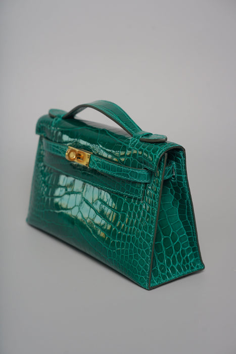 Hermes Kelly Pochette in Vert Emerald Shiny Alligator Ghw