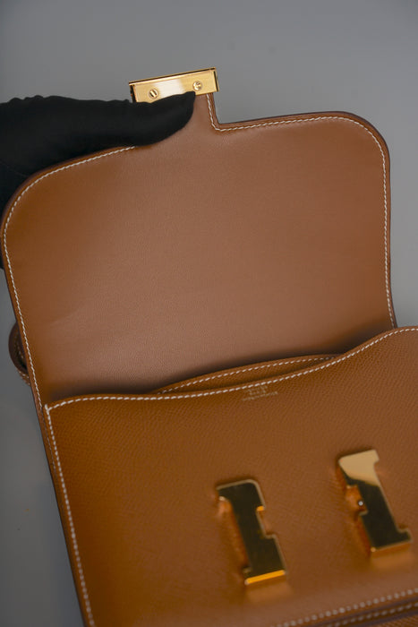 Hermes Constance 18 in Gold Epsom Ghw (Brand New)