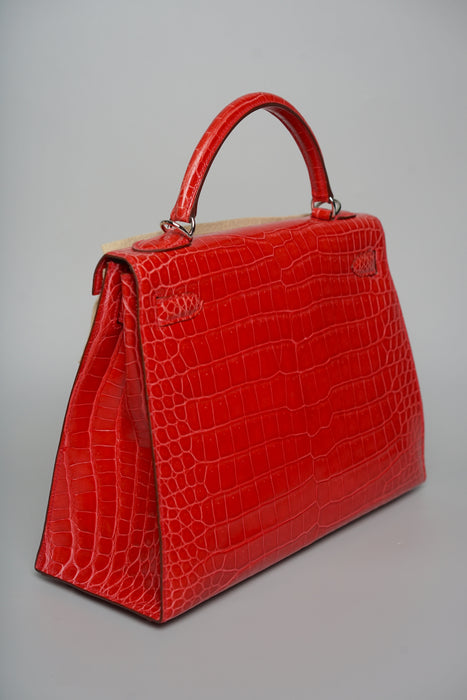 Hermes Kelly 32 in Geranium Shiny Porosus Phw