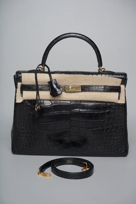 Hermes Kelly 35 in Noir Matte Alligator Ghw