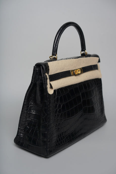Hermes Kelly 35 in Noir Matte Alligator Ghw