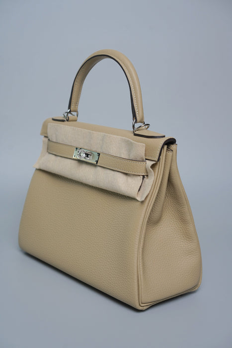 Hermes Kelly 28 in Trench Clemence Phw (Brand New)