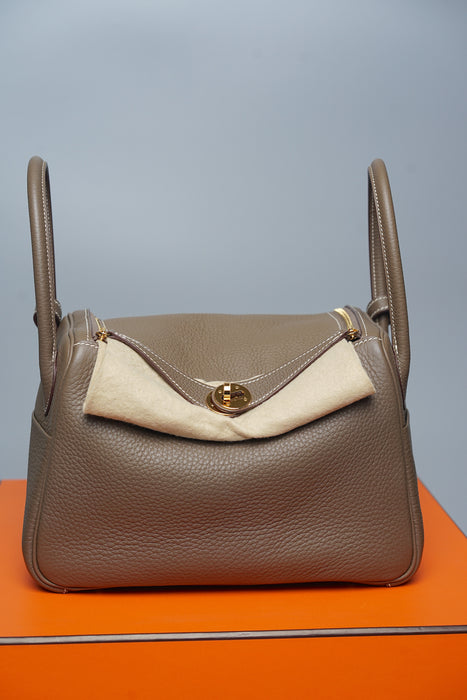 Hermes Lindy 26 in Etoupe Ghw