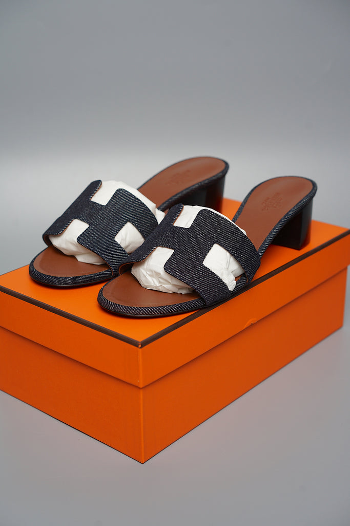 HERMES オアジス 37 1/2 Hermes Oasis Sandals in Bleu Brut Denim Size 37 (Brand New