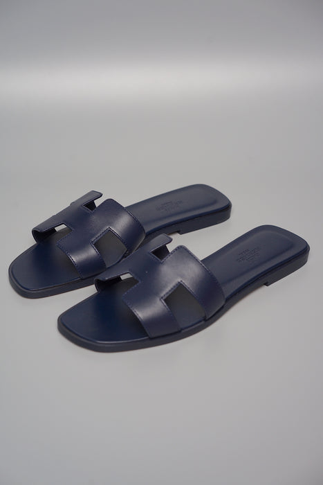 Hermes Oran Sandals in Navy (Brand New)