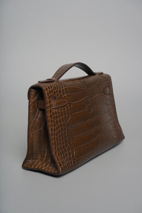 Hermes Kelly Pochette in Havana Matte Alligator Phw