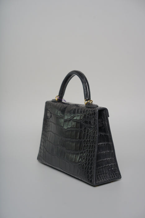 Hermes Kelly 25 in Black Shiny Alligator Ghw