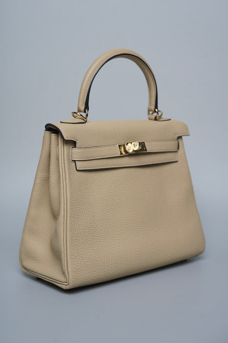 Hermes Kelly 25 in Trench Togo Permabrass (Brand New)