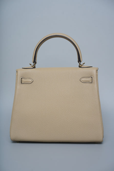 Hermes Kelly 25 in Trench Togo Permabrass (Brand New)