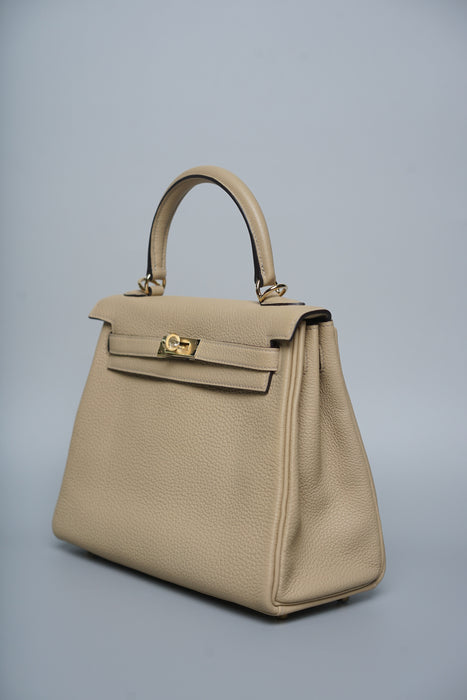 Hermes Kelly 25 in Trench Togo Permabrass (Brand New)
