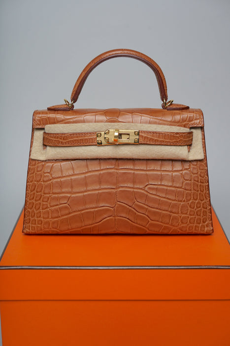 Hermes Kelly 20 in Gold Matte Alligator Ghw (Brand New)