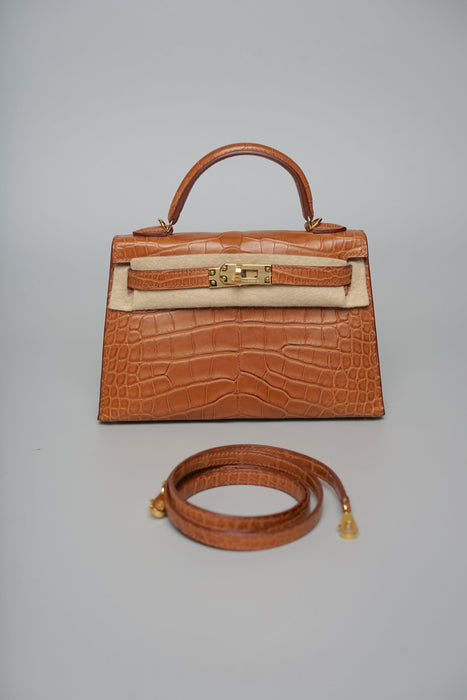 Hermes Kelly 20 in Gold Matte Alligator Ghw (Brand New)