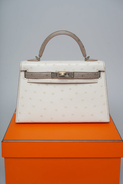 Hermes HSS Kelly 20 in Beton x Gris Ostrich Permabrass (Brand New)