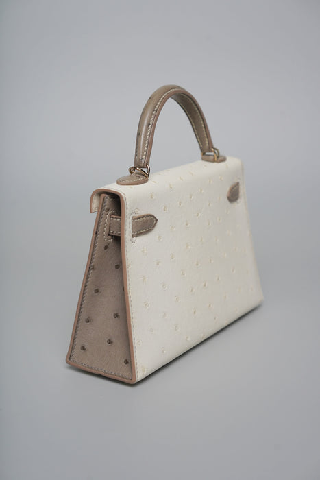 Hermes HSS Kelly 20 in Beton x Gris Ostrich Permabrass (Brand New)