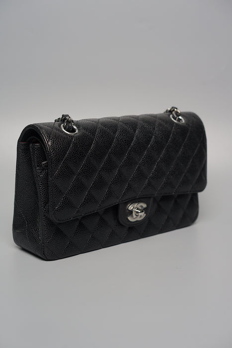 Chanel Classic Double Flap Medium in Black Caviar Shw (Brand new)