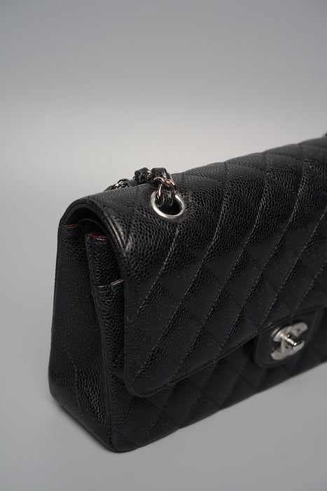 Chanel Classic Double Flap Medium in Black Caviar Shw (Brand new)