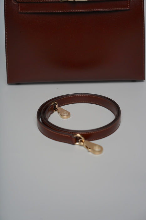 Hermes Kelly 25 in Terre Box Permabrass (Brand New)