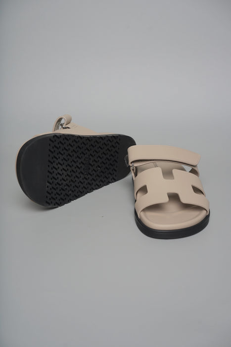Hermes Chypre Sandals in Beige Size 39 (Brand New)