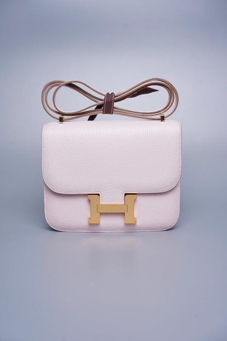 Hermes Constance 18 in Mauve Pale Chevre Rghw