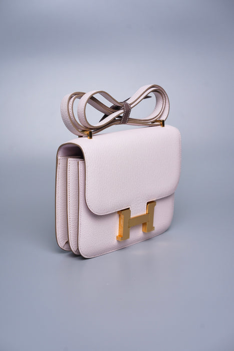 Hermes Constance 18 in Mauve Pale Chevre Rghw