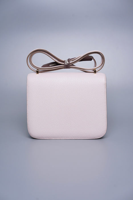 Hermes Constance 18 in Mauve Pale Chevre Rghw