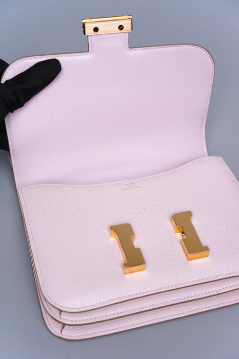 Hermes Constance 18 in Mauve Pale Chevre Rghw