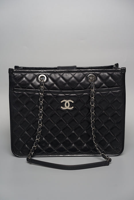 Chanel Black Distressed Calfskin Tote in Shw