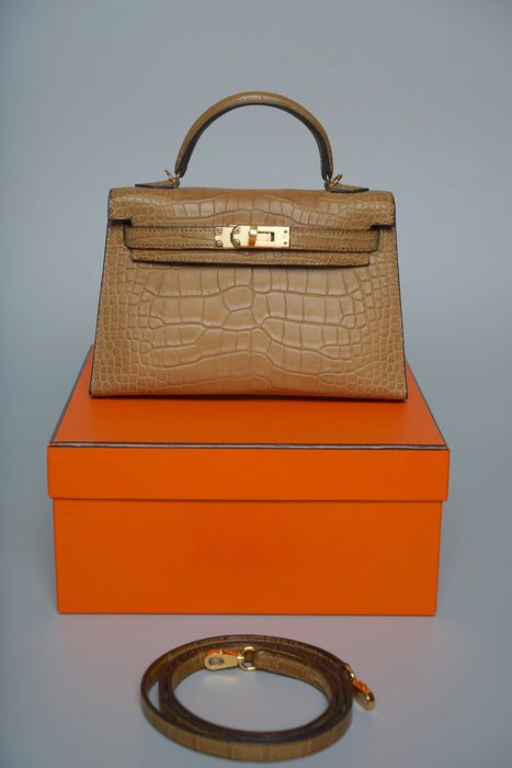 Hermes Kelly 20 in Kraft Matte Alligator Ghw (Brand New)