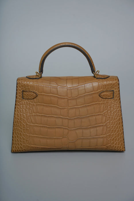Hermes Kelly 20 in Kraft Matte Alligator Ghw (Brand New)