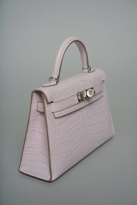 Hermes Kelly 20 in Mauve Pale Boreal Satine Alligator Phw (Brand New)