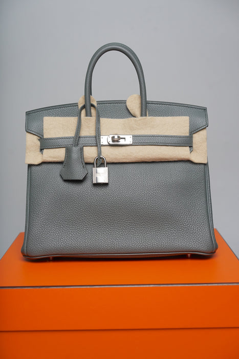 Hermes Birkin 25 in Vert Amande Togo Phw