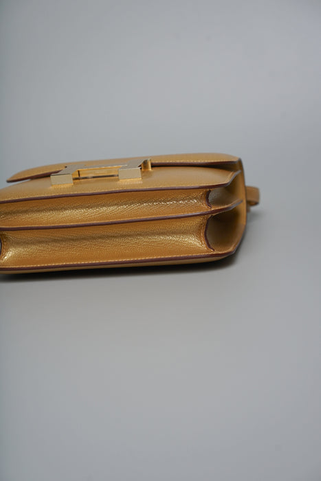 Hermes Constance 18 in Dore Chevre Chamklight Permabrass (Brand New)