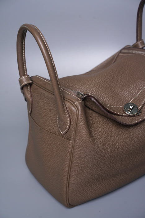 Hermes Lindy 30 in Etoupe Phw