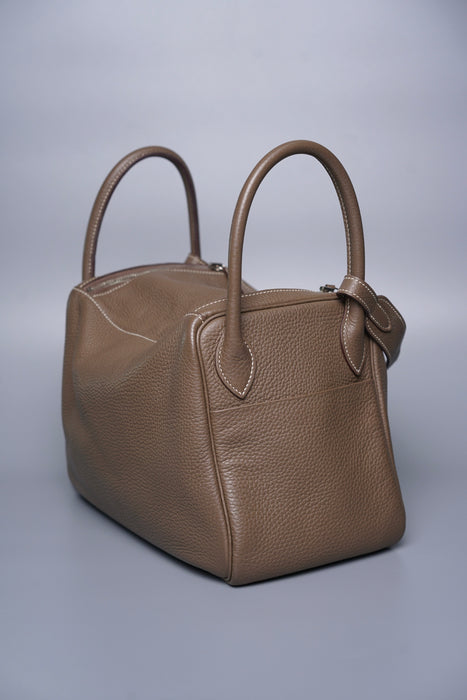 Hermes Lindy 30 in Etoupe Phw