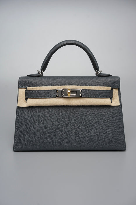 Hermes Kelly 20 in Gris Misty Electrum (Brand New)