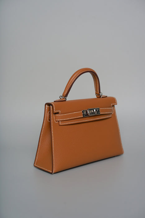 Hermes Kelly 20 in Gold Epsom Phw