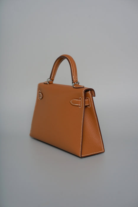 Hermes Kelly 20 in Gold Epsom Phw