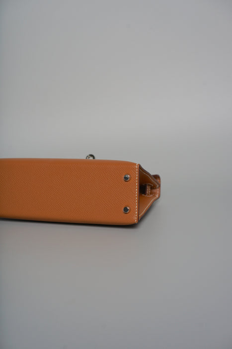 Hermes Kelly 20 in Gold Epsom Phw