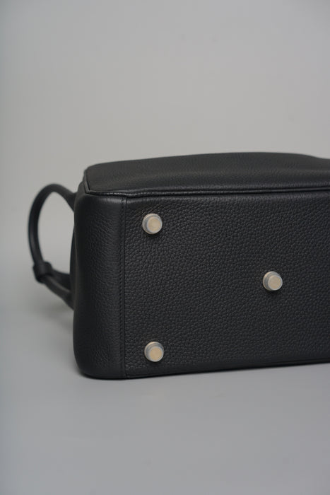 Hermes Lindy 26 in Black Ghw