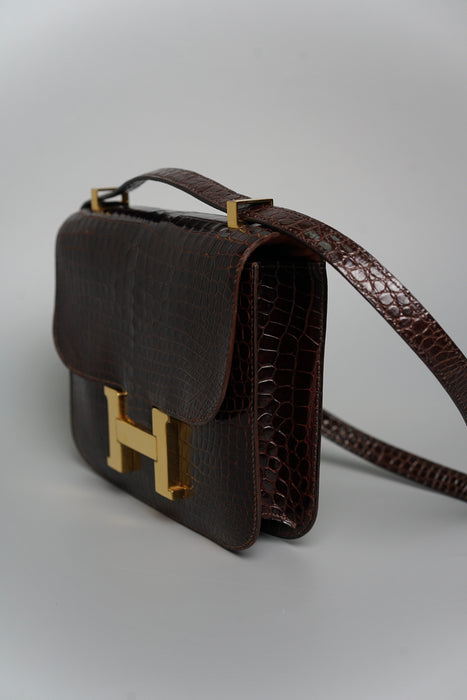 Hermes Constance 23 in Vintage Brown Porosus Shiny Croc Ghw