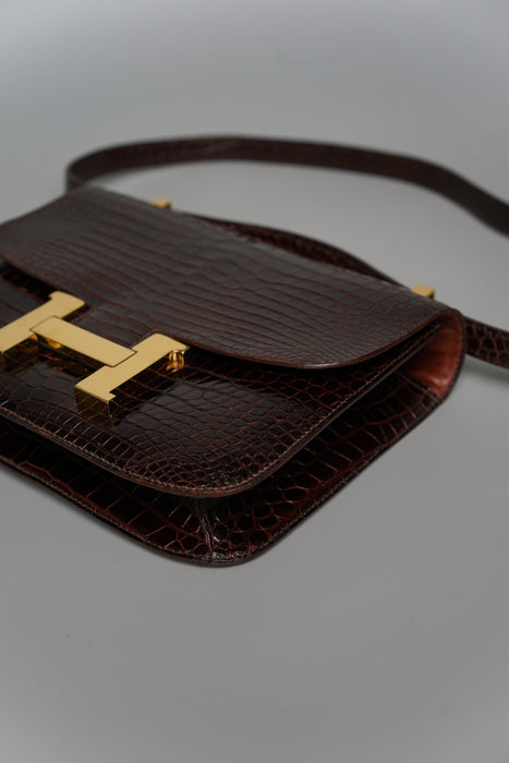 Hermes Constance 23 in Vintage Brown Porosus Shiny Croc Ghw