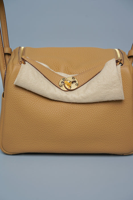 Hermes Lindy 26 in Biscuit Ghw (Brand New)