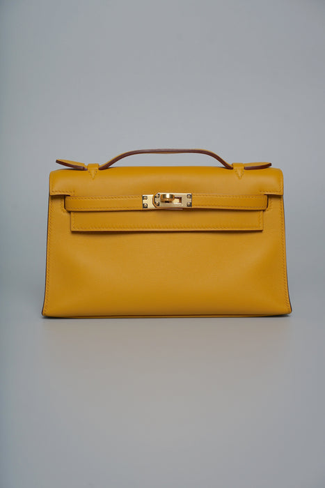 Hermes Kelly Pochette in Jaune Ambre Swift Ghw