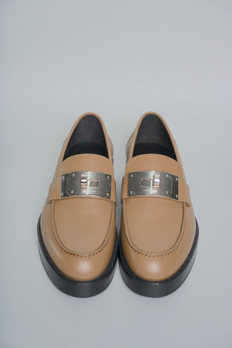 Hermes Paris Loafers in Etoupe Size 38.5 (Brand new)
