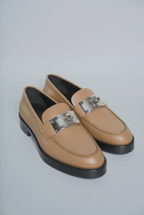 Hermes Paris Loafers in Etoupe Size 38.5 (Brand new)