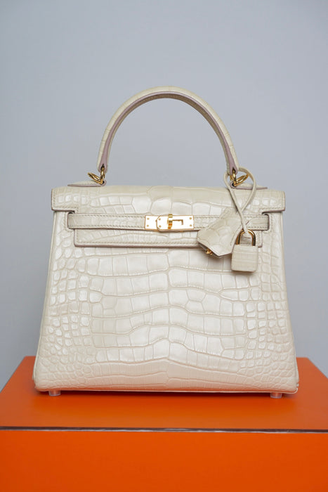 Hermes Kelly 25 in Beton Matte Alligator Ghw