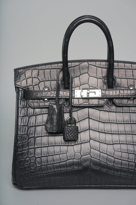 Hermes Birkin 25 in Black matte niloticus Phw (Brand New)