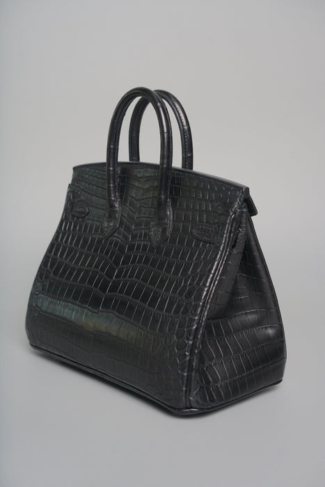 Hermes Birkin 25 in Black matte niloticus Phw (Brand New)